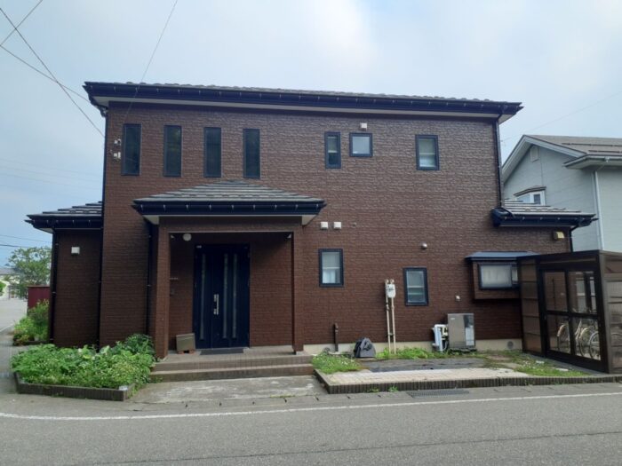 main_image